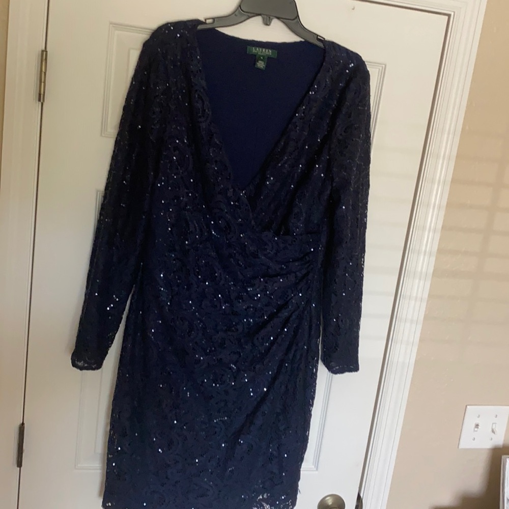 Long sleeve short dress